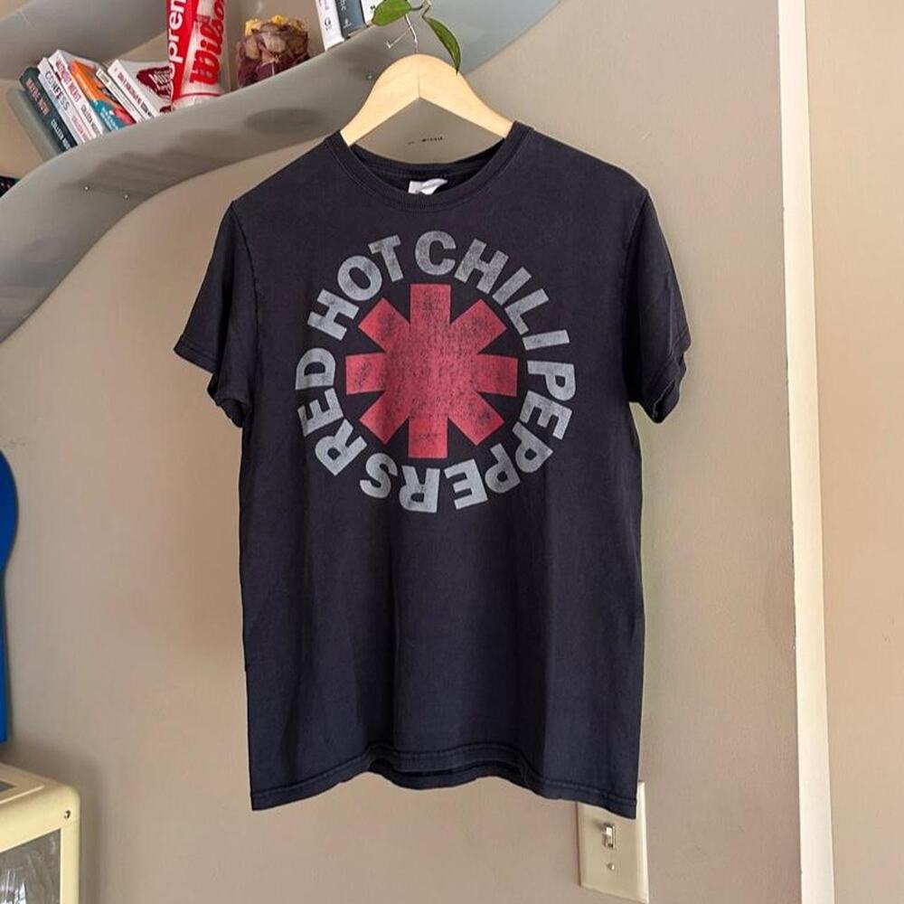 Vintage Y2K Red Hot Chili Peppers Band Shirt